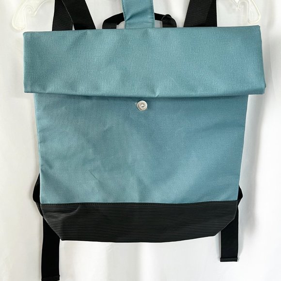 NWT Issey Miyake Parfums Blue Black Unisex Backpack Bag - Picture 8 of 16